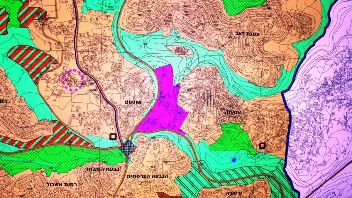 الاحتلال يصدر أمرًا عسكريًا بالاستيلاء على آلاف الدونمات من أراضي عناتا